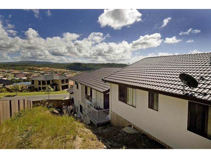 Pacific Pines QLD 4211