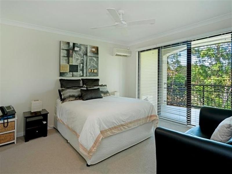 13/23 Santa Barbara Road, Hope Island QLD 4212