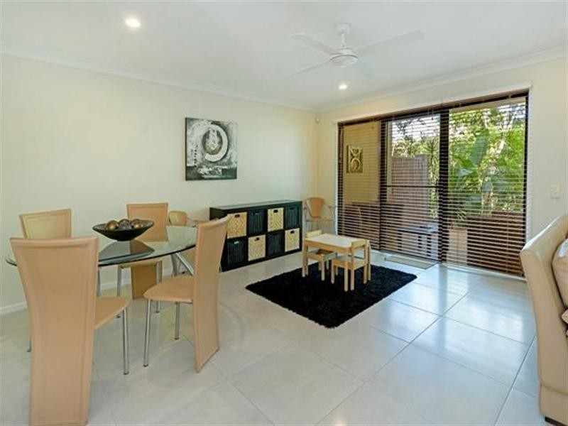 13/23 Santa Barbara Road, Hope Island QLD 4212