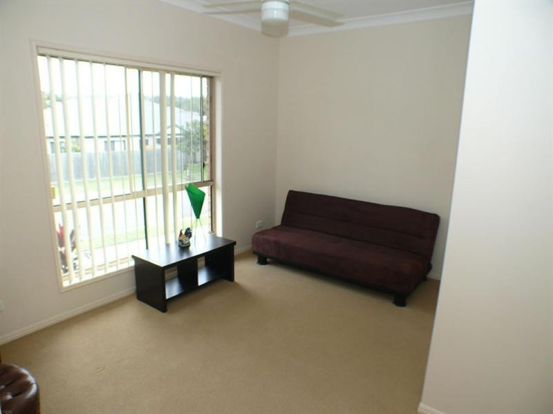 24 Goldcrest Drive, Upper Coomera QLD 4209