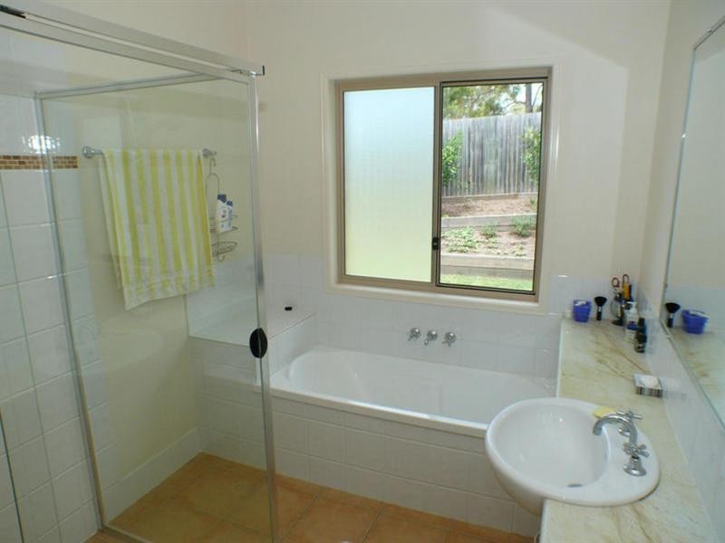 24 Goldcrest Drive, Upper Coomera QLD 4209