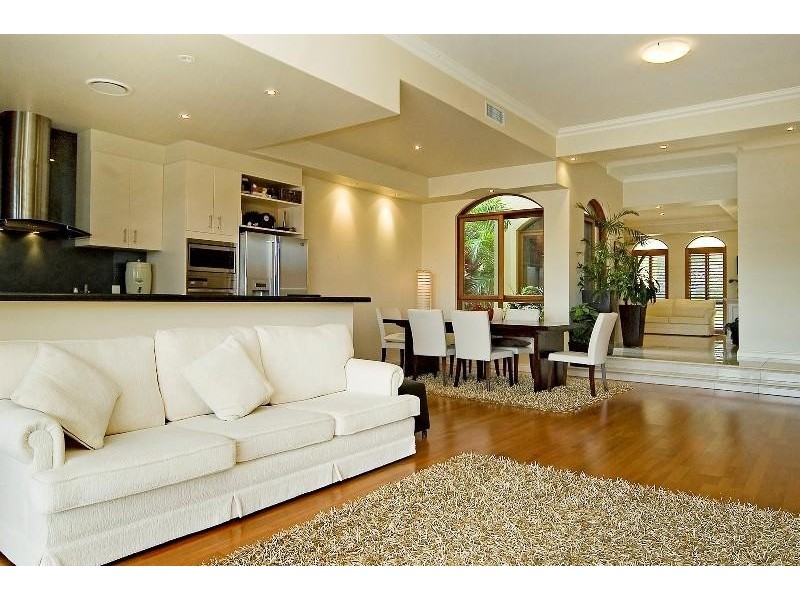 Hope Island QLD 4212