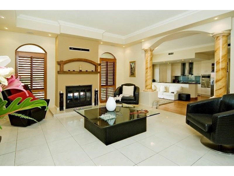 Hope Island QLD 4212