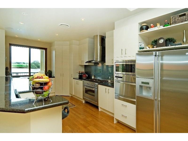 Hope Island QLD 4212