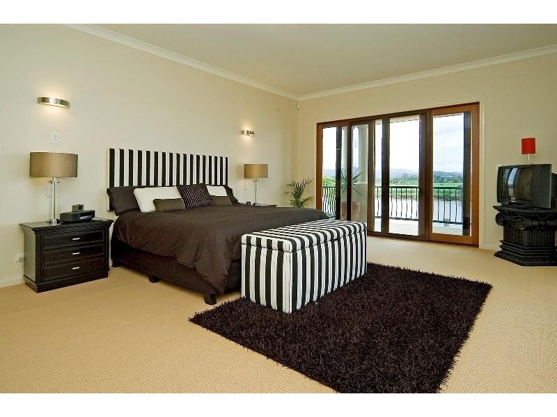 Hope Island QLD 4212