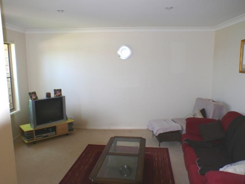 6 Billinghurst Crescent, Upper Coomera QLD 4209