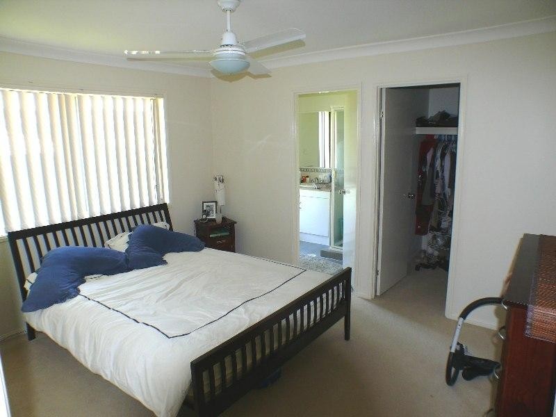 6 Billinghurst Crescent, Upper Coomera QLD 4209