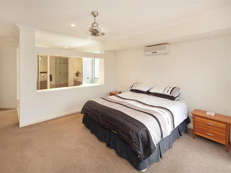 3 Saltair Grove, Helensvale QLD 4212