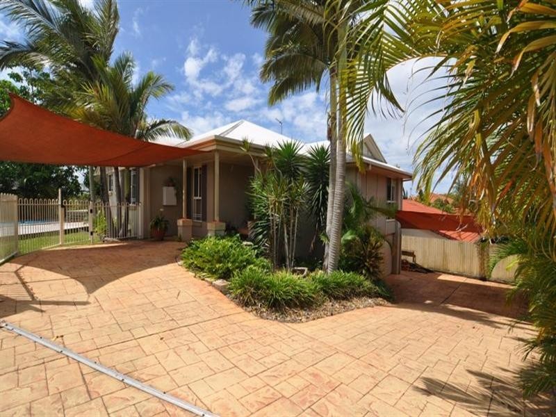 32 Monterey Keys Drive, Helensvale QLD 4212