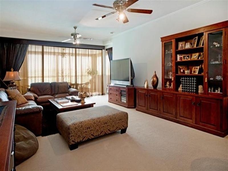 1739 Rialto Quays Drive, Hope Island QLD 4212