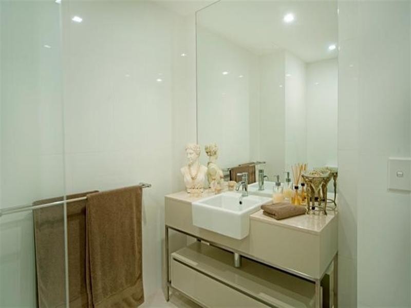 1739 Rialto Quays Drive, Hope Island QLD 4212