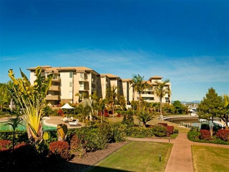 1739 Rialto Quays Drive, Hope Island QLD 4212