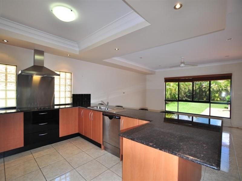 25 Calmwater Crescent, Oyster Cove, Helensvale QLD 4212