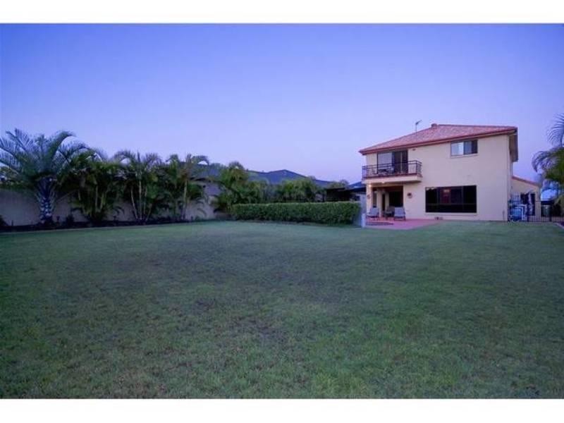 25 Calmwater Crescent, Oyster Cove, Helensvale QLD 4212