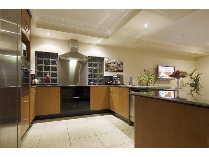 25 Calmwater Crescent, Oyster Cove, Helensvale QLD 4212