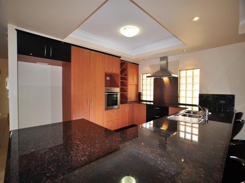 25 Calmwater Crescent, Oyster Cove, Helensvale QLD 4212