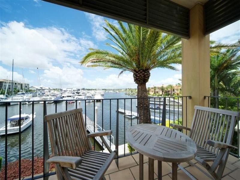 1513 Rosebank Way West, Hope Island QLD 4212