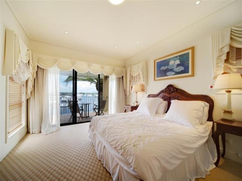 1513 Rosebank Way West, Hope Island QLD 4212