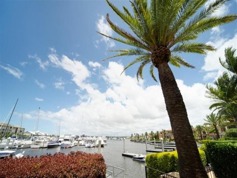 1513 Rosebank Way West, Hope Island QLD 4212