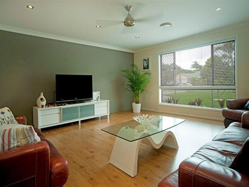 22 Lakewood Court, Helensvale QLD 4212