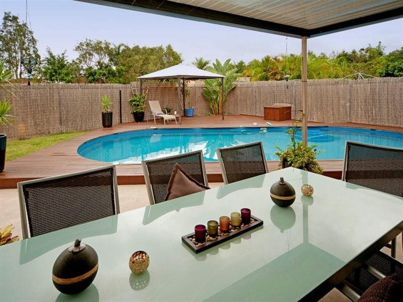 22 Lakewood Court, Helensvale QLD 4212