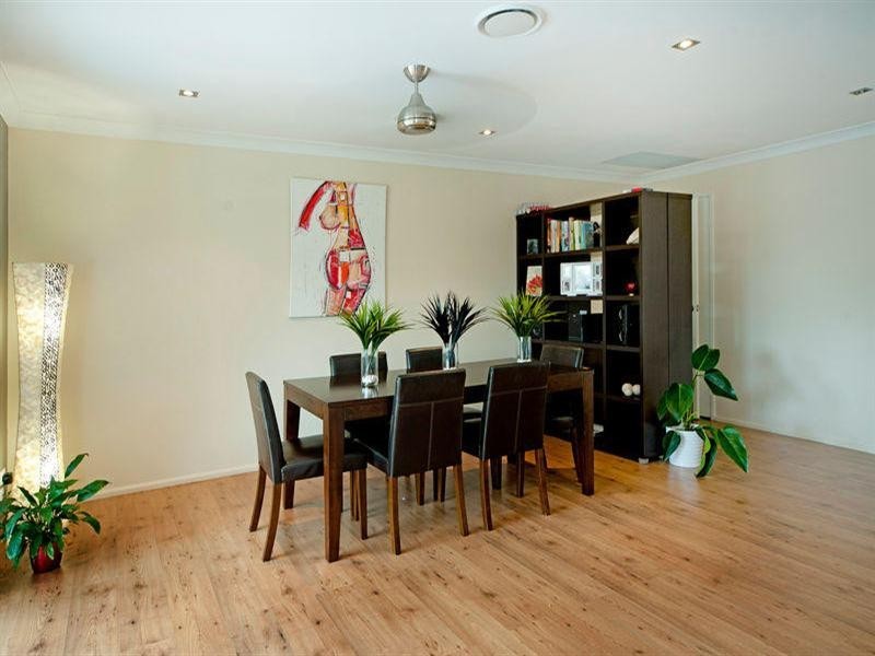 22 Lakewood Court, Helensvale QLD 4212