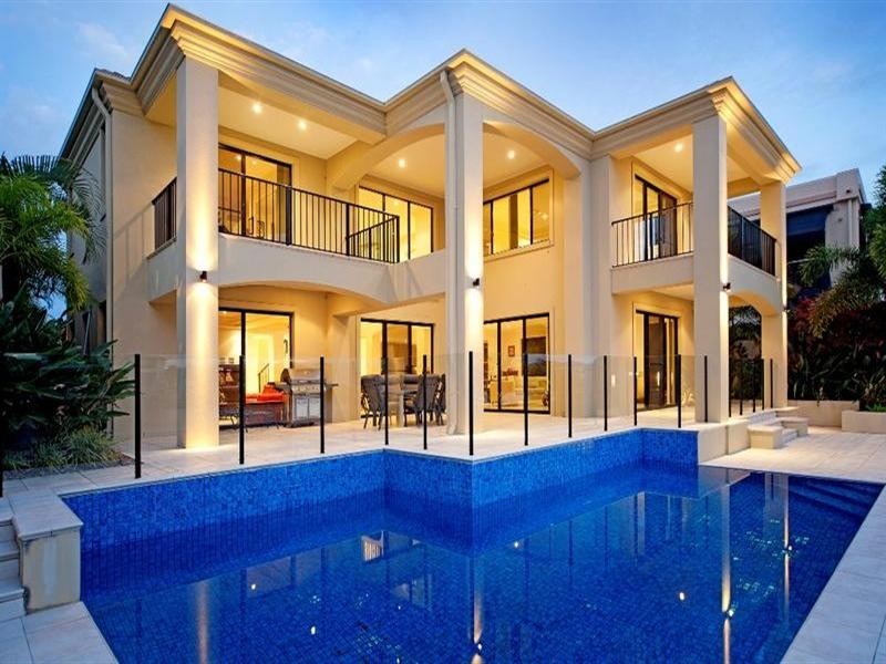 1670 Riverdale Drive, Hope Island QLD 4212