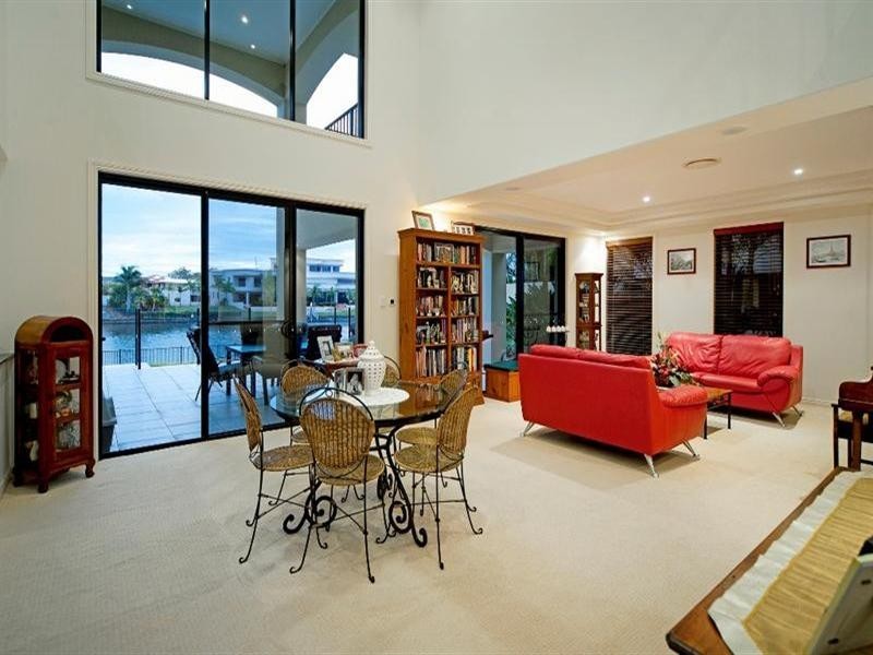 1670 Riverdale Drive, Hope Island QLD 4212