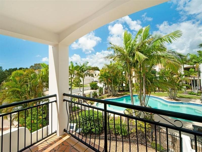 8891 Magnolia Drive East, Hope Island QLD 4212