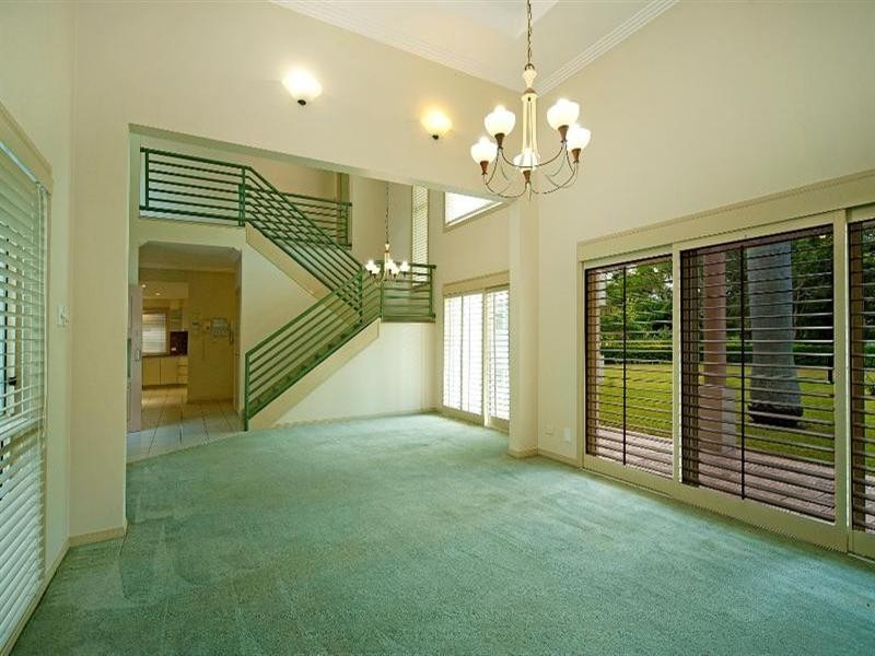 8208 Magnolia Drive, Hope Island QLD 4212