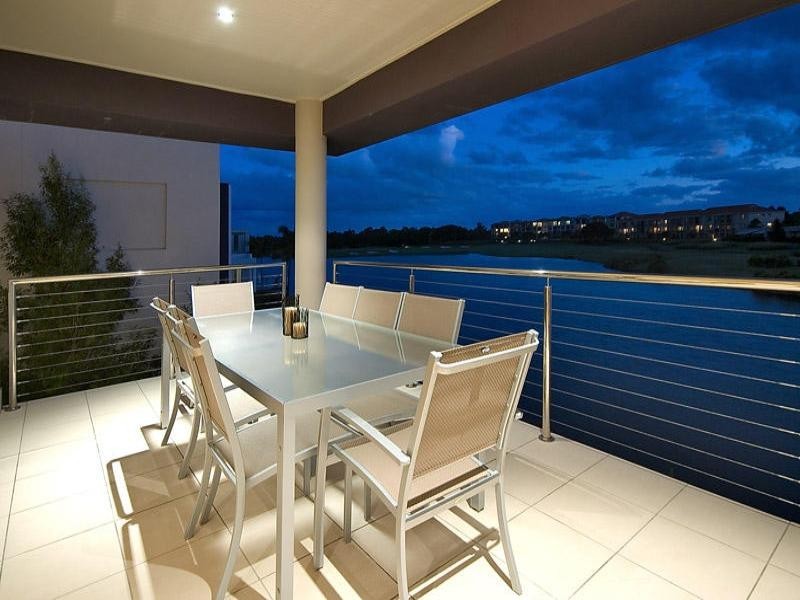 Hope Island QLD 4212