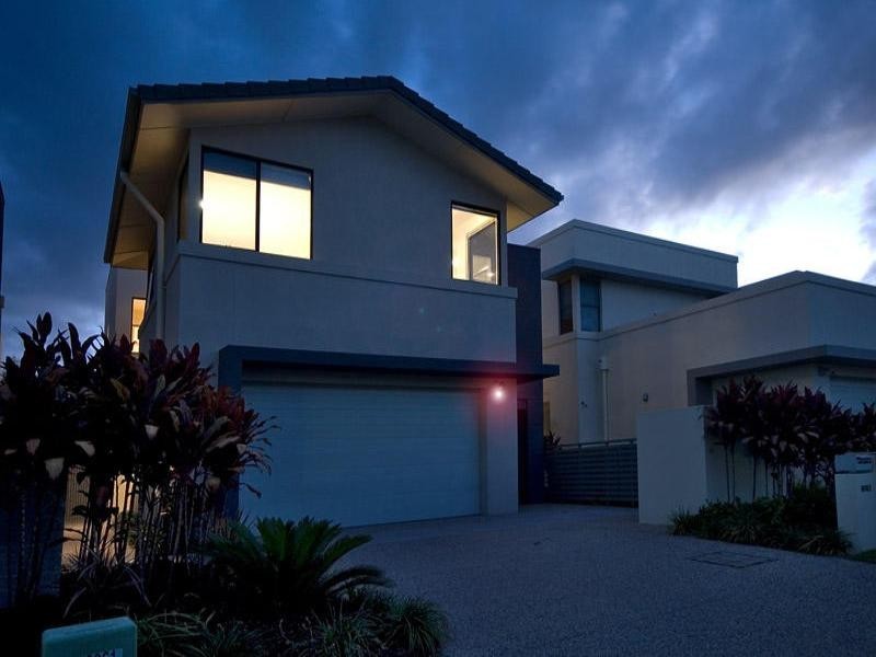 Hope Island QLD 4212