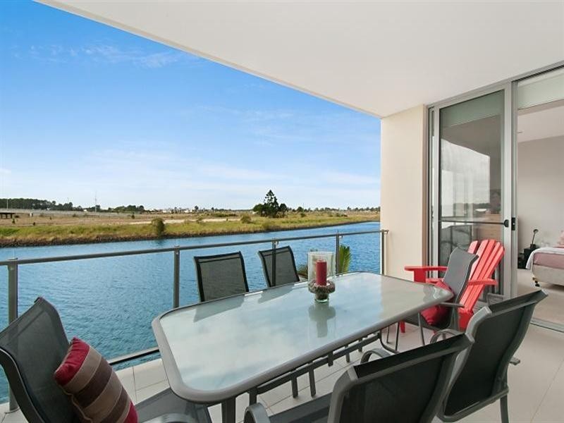 132/3 Pendraat Parade, Hope Island QLD 4212