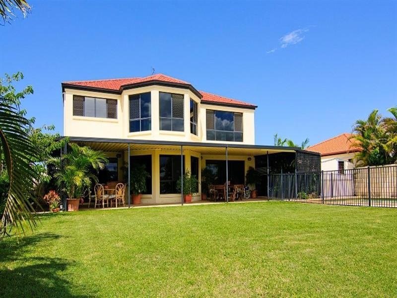 24 John Dalley Drive, Helensvale QLD 4212