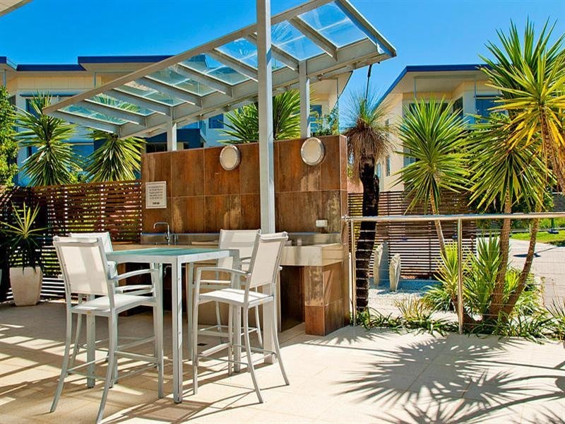 115/3 Pendraat Parade, Hope Island QLD 4212