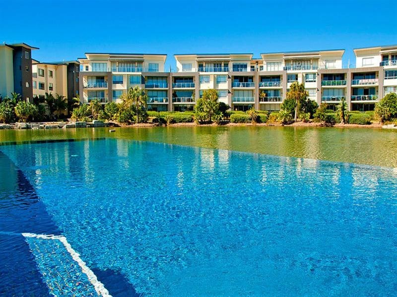 123 3 Pendraat Parade, Hope Island QLD 4212