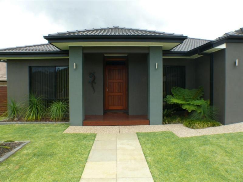 15 Greenleaf Street, Upper Coomera QLD 4209