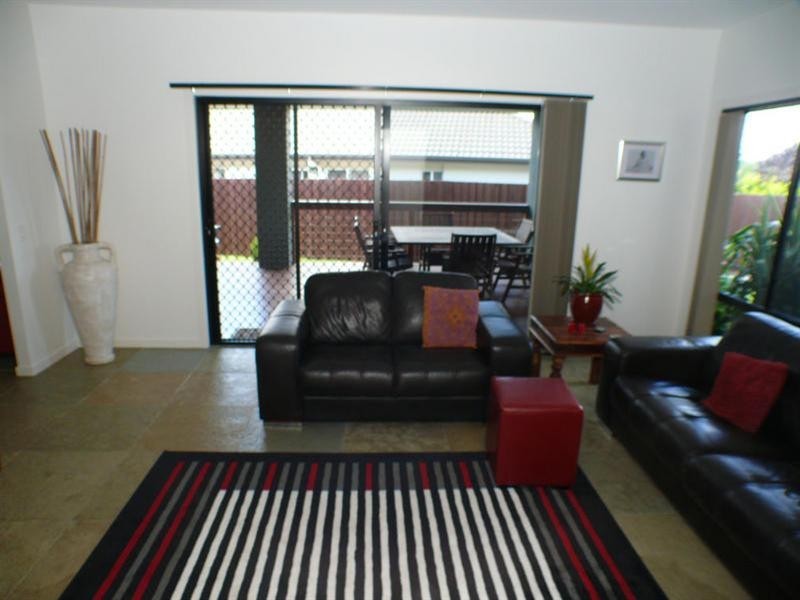 15 Greenleaf Street, Upper Coomera QLD 4209