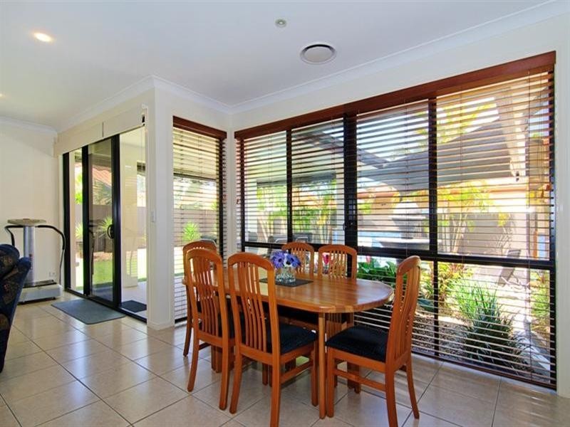 10 Eastside Esplanade, Helensvale QLD 4212