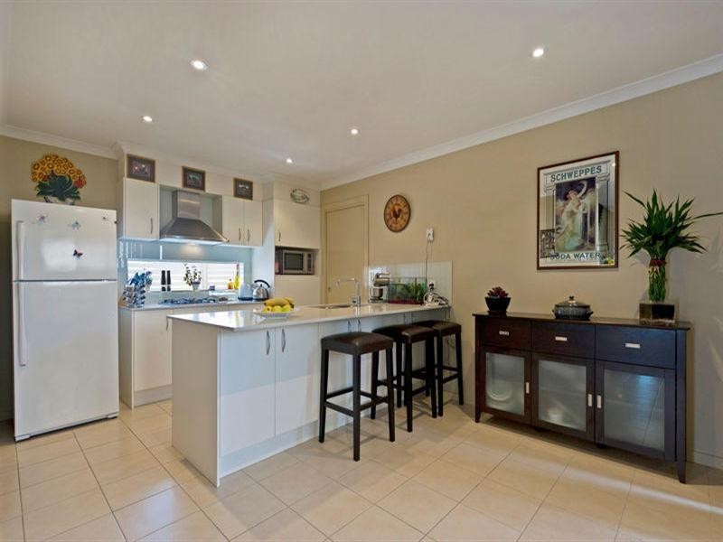 2/8 Holl Lane, Coomera QLD 4209