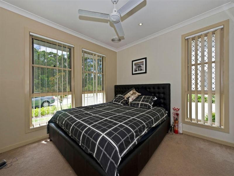 2/8 Holl Lane, Coomera QLD 4209