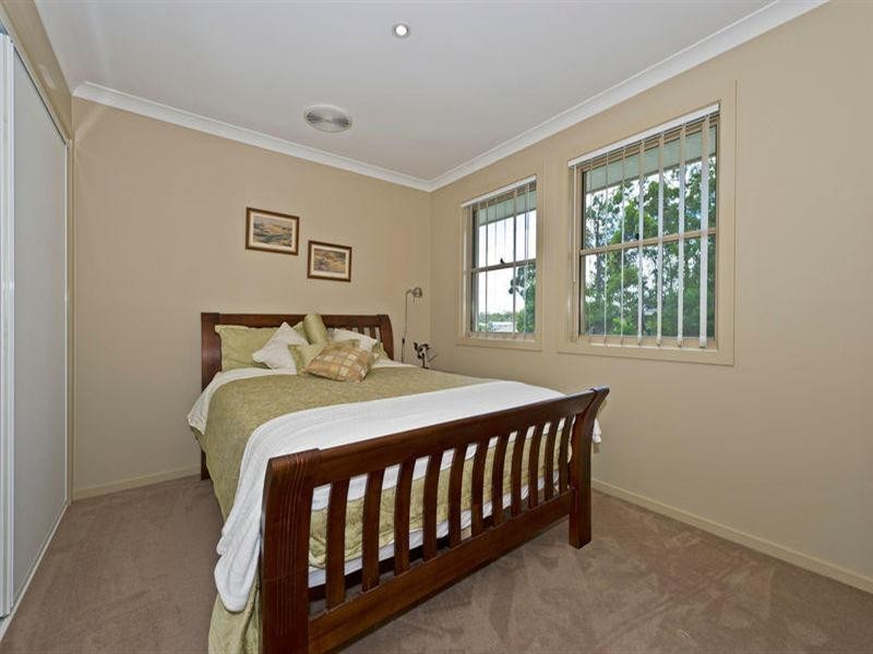 2/8 Holl Lane, Coomera QLD 4209