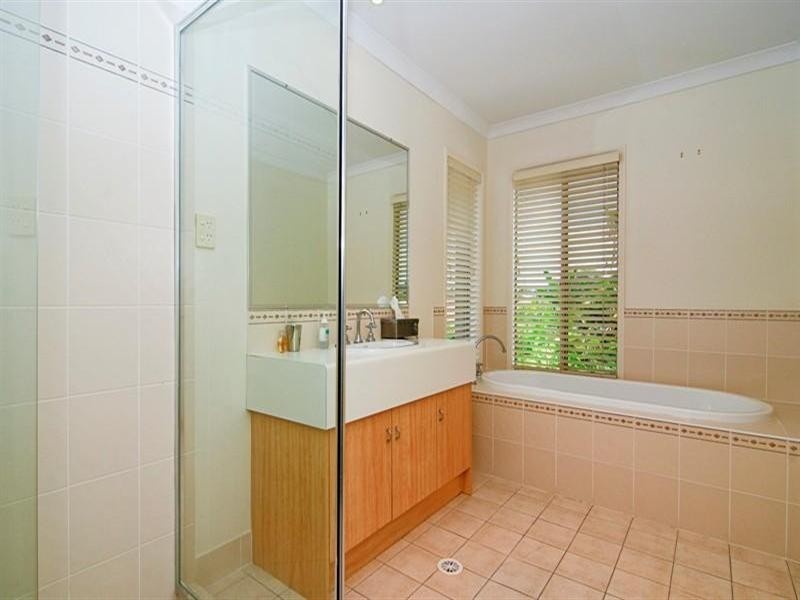 34 Leander Circuit, Oxenford QLD 4210