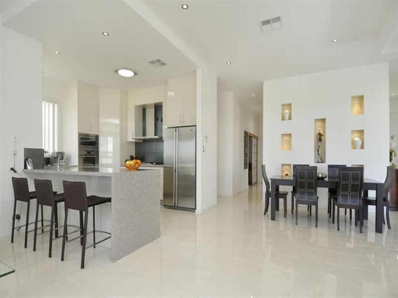 25 Rhodium Crescent, Hope Island QLD 4212