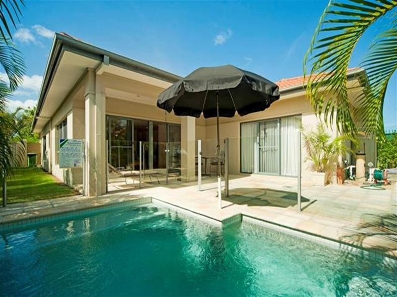 2030 Gracemere Gardens Circuit, Hope Island QLD 4212