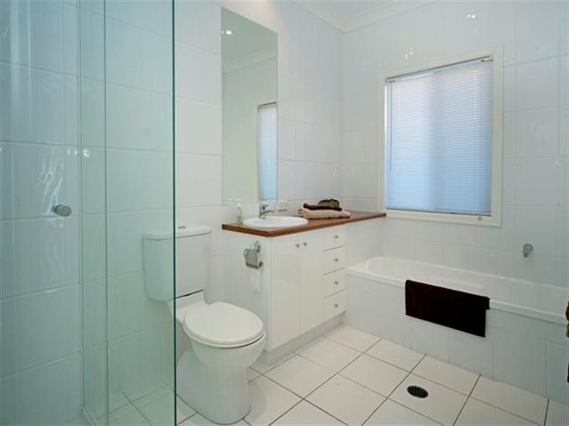 2030 Gracemere Gardens Circuit, Hope Island QLD 4212