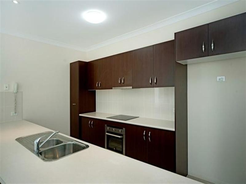 93/19 Santa Barbara Road, Hope Island QLD 4212