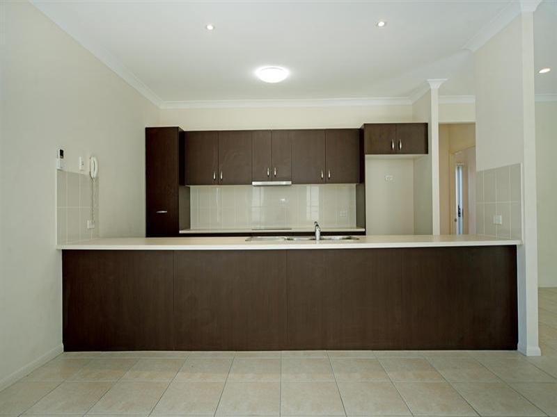 93/19 Santa Barbara Road, Hope Island QLD 4212