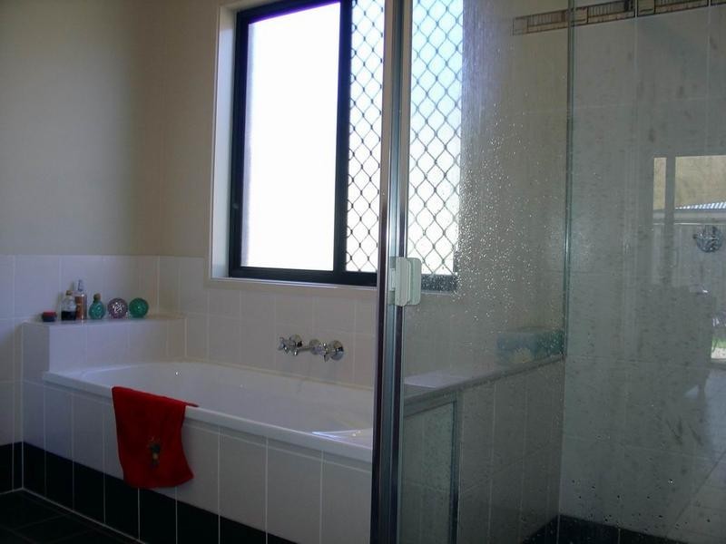 Pacific Pines QLD 4211