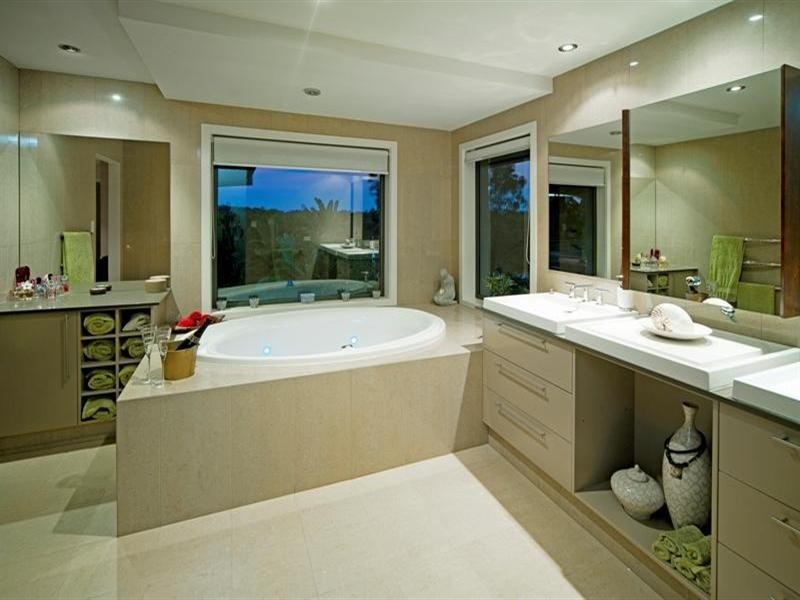 30 Serenity Blvd, Oyster Cove, Helensvale QLD 4212